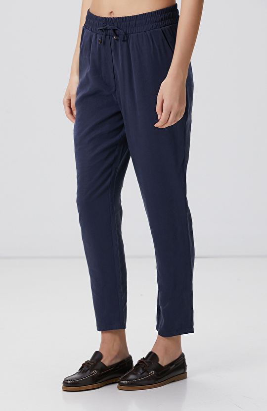 Lacivert Diyagonal Desenli Pantolon