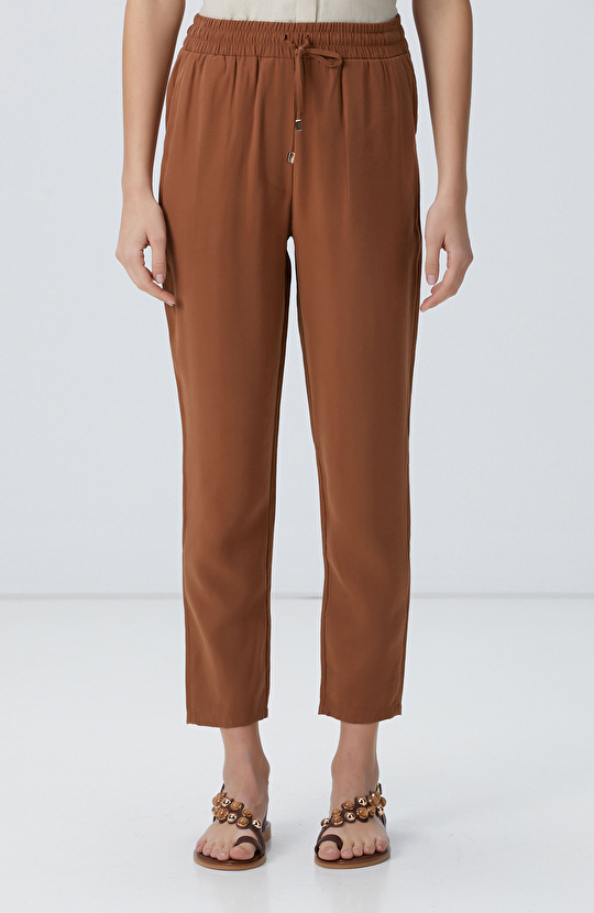 Kahverengi Diyagonal Desenli Pantolon