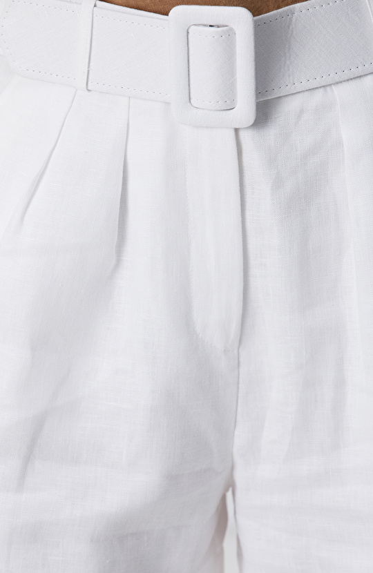 Kırık Beyaz Keten Şort