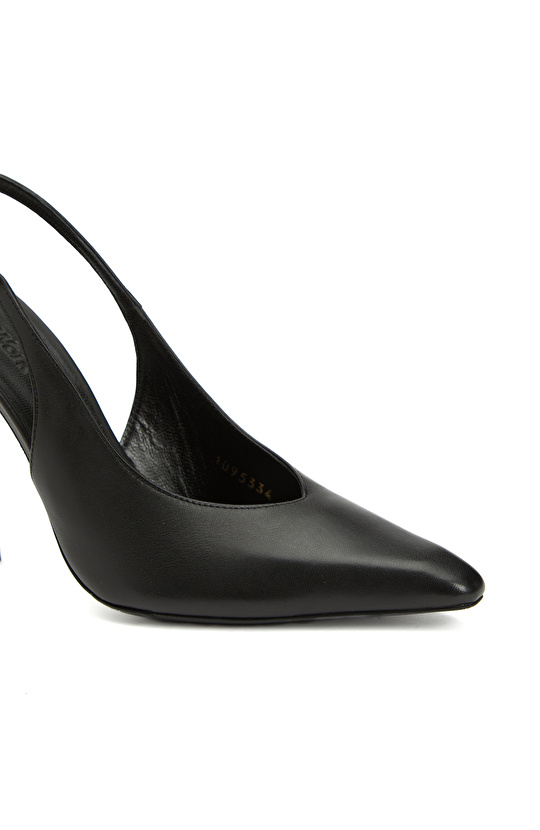 Siyah Deri Topuklu Ayakkabı