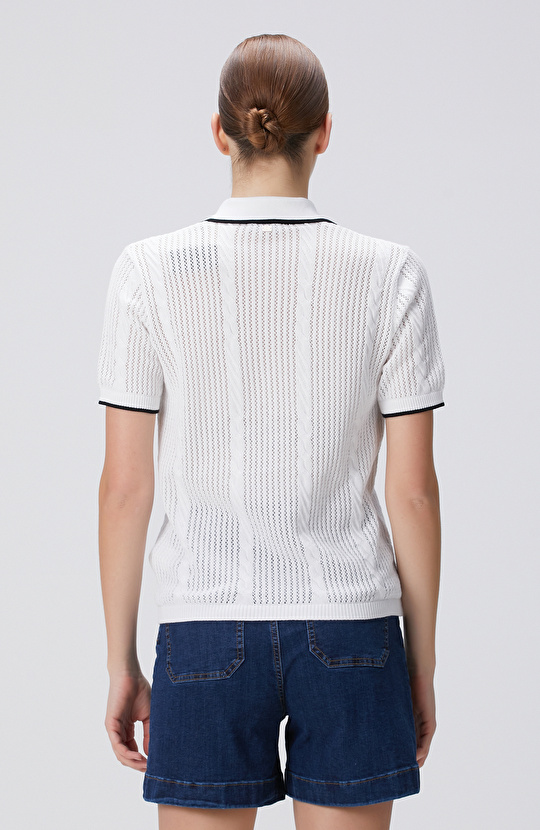 Beyaz Delikli Örgü Triko Gömlek