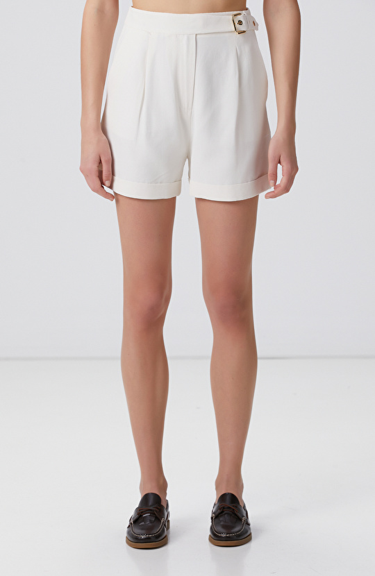Kırık Beyaz Şort