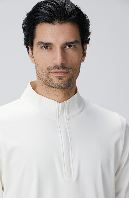 Kırık Beyaz Uzun Kollu T-shirt