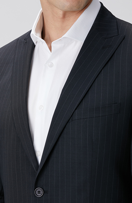 Siyah Çizgi Desenli Yün Karışımlı Takım Elbise