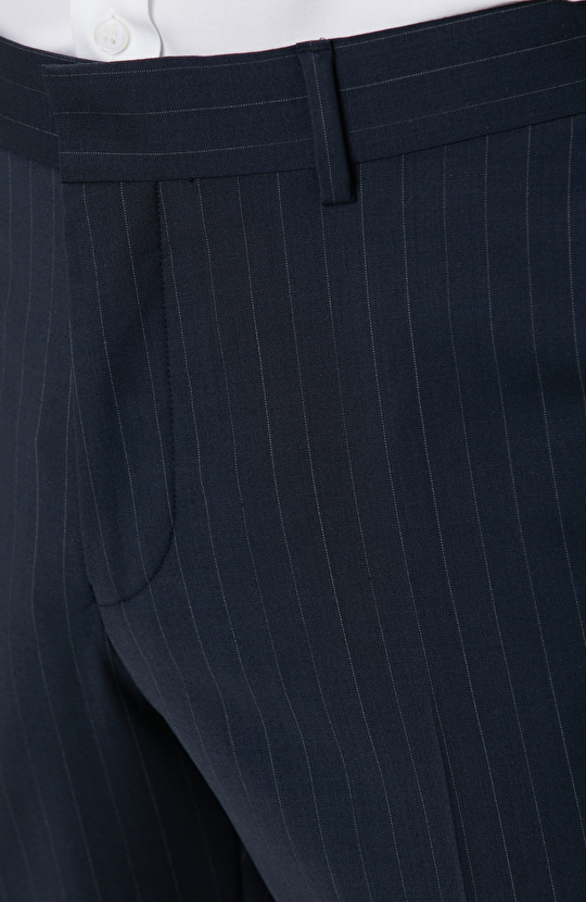 Lacivert Çizgi Desenli Yün Karışımlı Takım Elbise