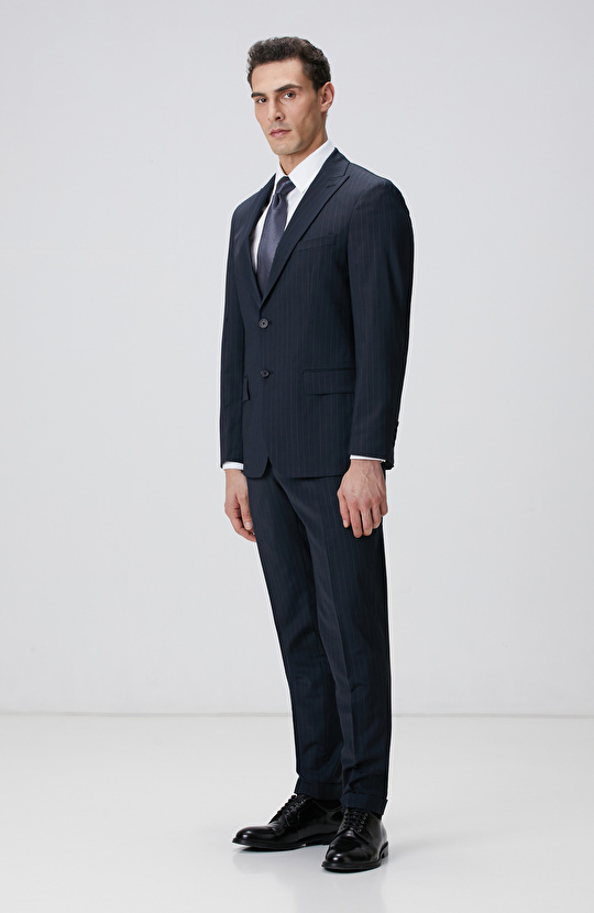 Lacivert Çizgi Desenli Yün Karışımlı Takım Elbise