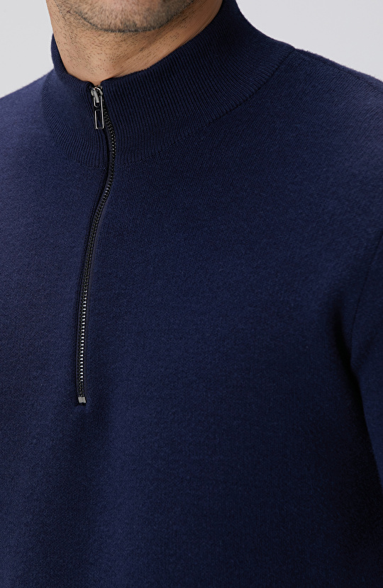 Lacivert Yakası Fermuarlı Triko Kazak