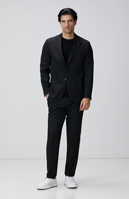 Siyah Jakarlı Triko Kazak