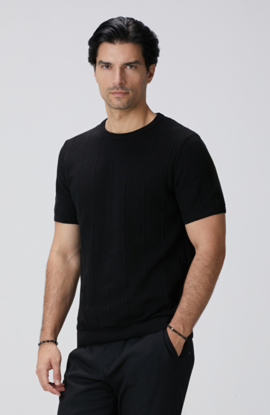 Siyah Jakarlı Triko Kazak