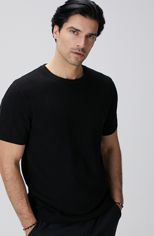 Siyah Jakarlı Triko Kazak