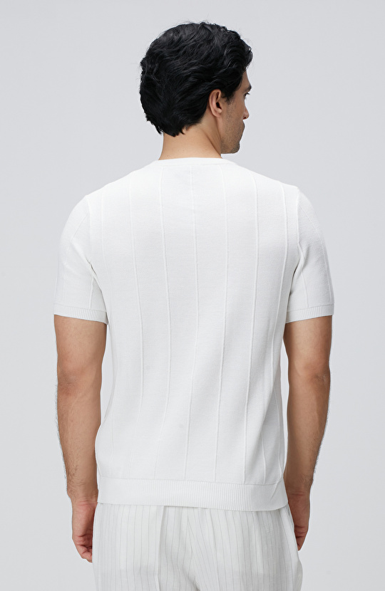 Beyaz Jakarlı Triko Kazak