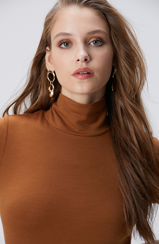 Gold Altın Rengi Kadın Küpe