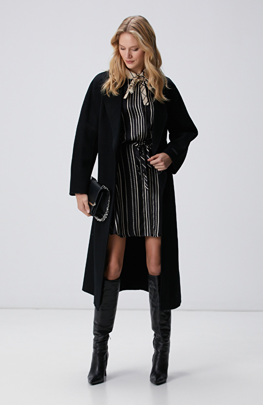 Limited Siyah Yün Karışımlı Manto