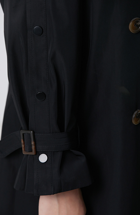 Siyah Düğmeli Trençkot