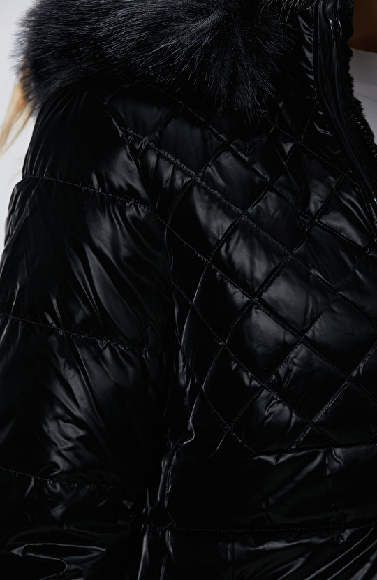 Siyah Çift Taraflı Kapüşonlu Mont