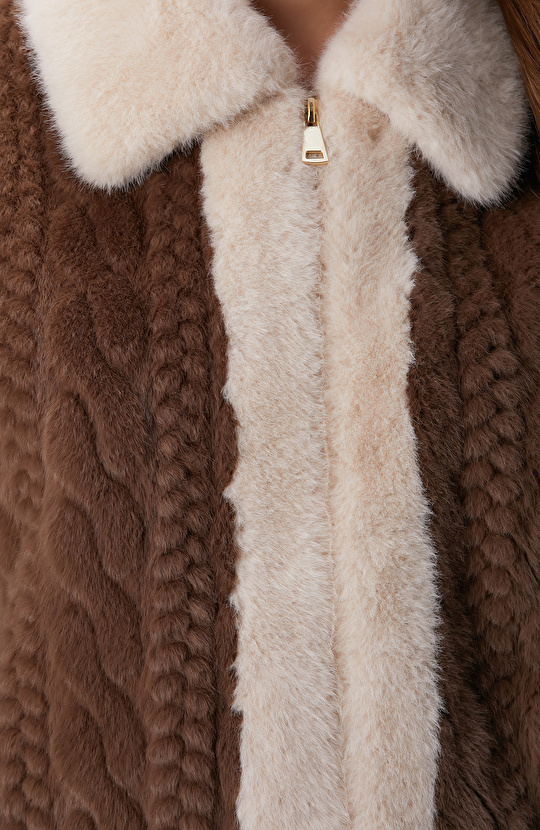 Kahverengi Örgü Desenli Kaban