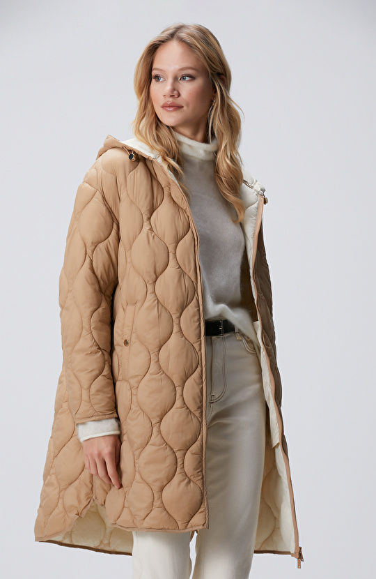 Camel Kapitone Desenli Kapüşonlu Kaban