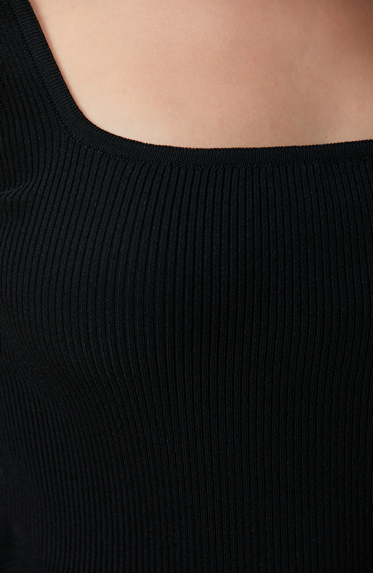 Siyah Askılı Triko Atlet