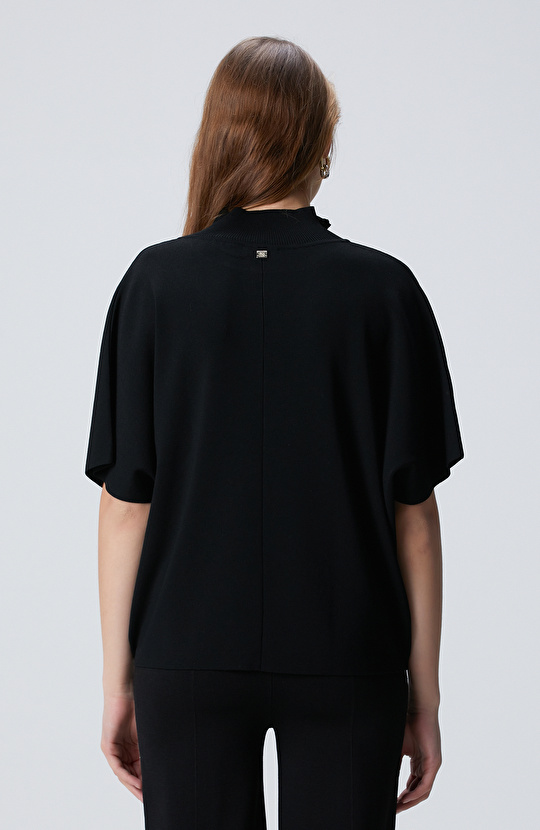 Siyah Dökümlü Basic Triko Kazak