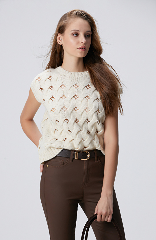 Kırık Beyaz Yün Karışımlı Saç Örgü Kazak