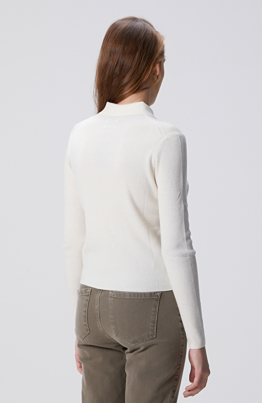 Kırık Beyaz Yün Karışımlı Fermuarlı Triko Kazak