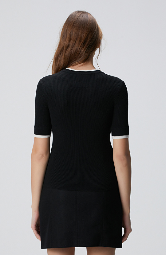 Siyah Çift Renkli Kısa Kol Triko Kazak