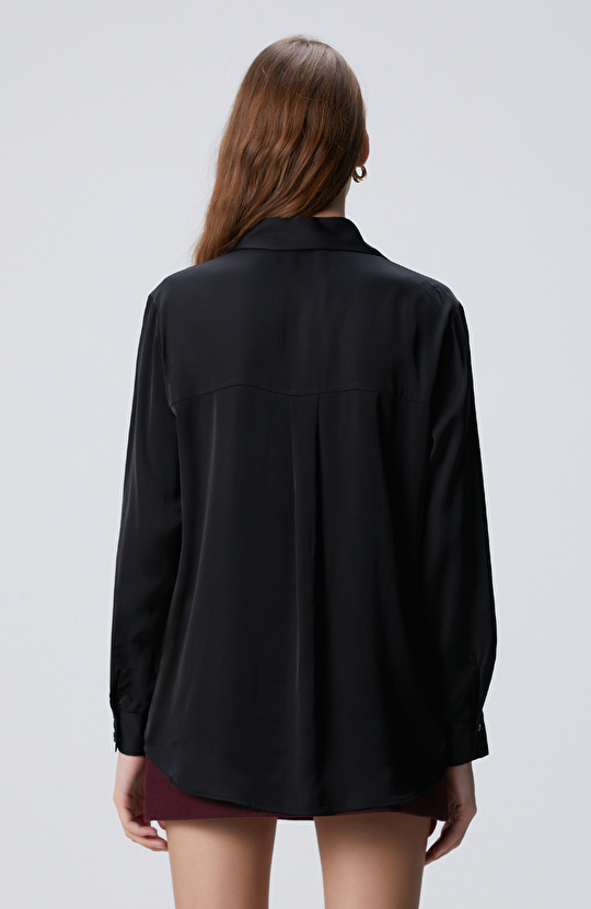 Siyah Saten Gömlek