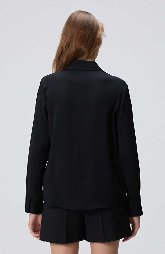 Siyah Vatkalı Gömlek