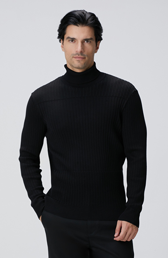 Siyah Balıkçı Yaka Triko Kazak