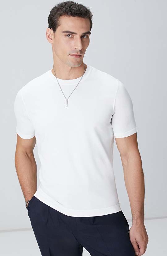 Kırık Beyaz Basic Triko Kazak