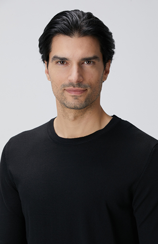 Siyah Yün Karışımlı Triko Kazak