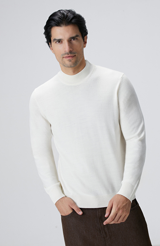 Beyaz Yün Karışımlı Kazak