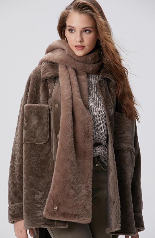 Kahverengi Kadın Peluş Atkı