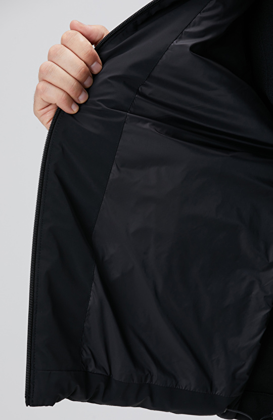 Siyah Triko Kollu Mont