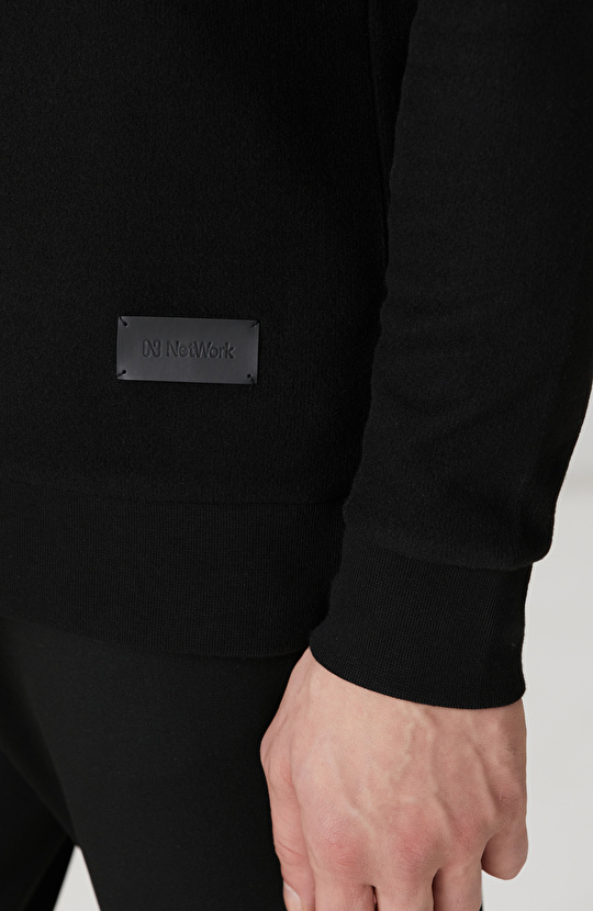 Siyah Dik Yaka Fermuarlı Sweatshirt