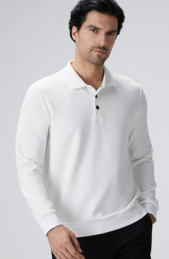Kırık Beyaz Polo Yaka Çıtçıtlı Sweatshirt