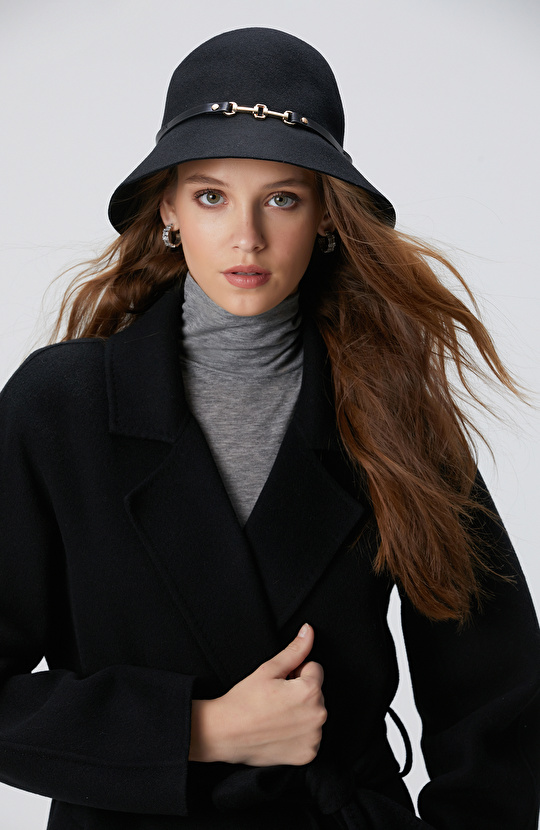 Siyah Kadın Yün Şapka