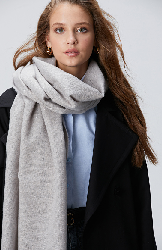 Gri Yün İçerikli Kadın Şal