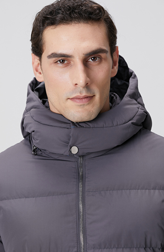 Gri Kapüşonlu Kapitoneli Casual Kaban