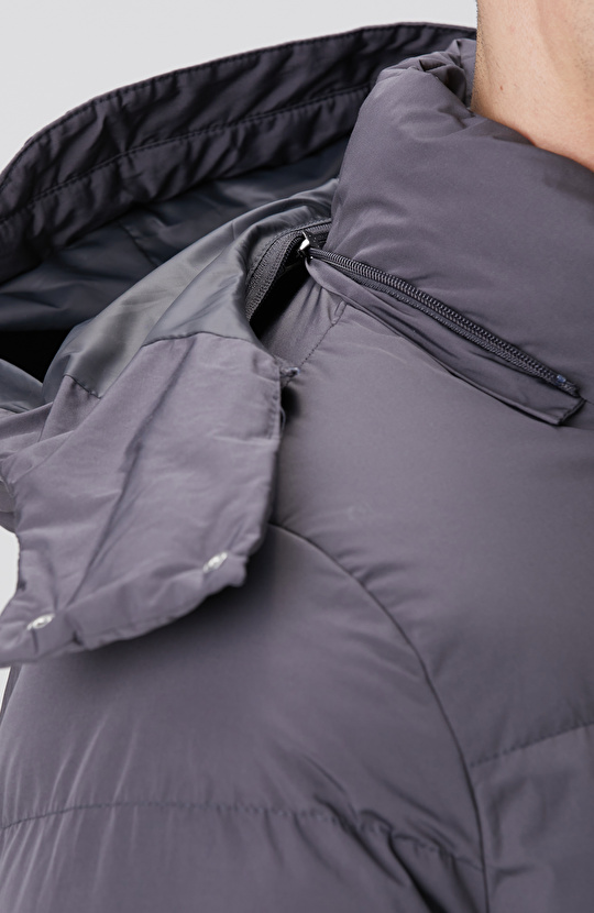 Gri Kapüşonlu Kapitoneli Casual Kaban