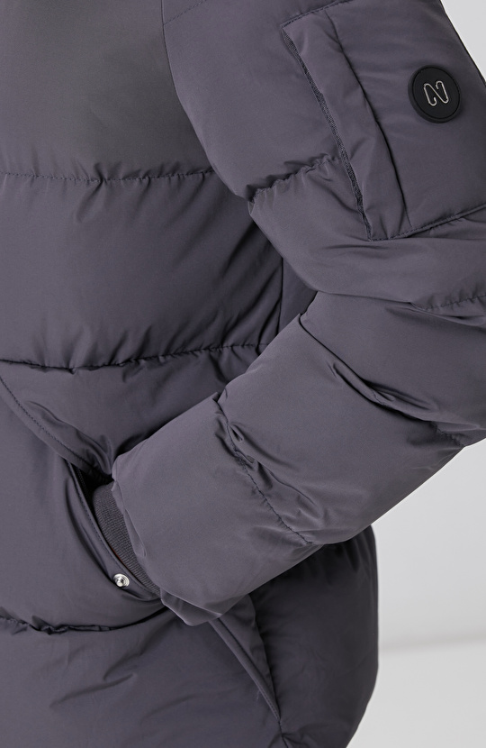 Gri Kapüşonlu Kapitoneli Casual Kaban