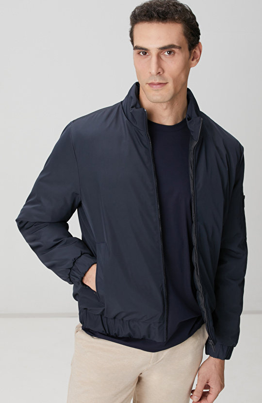 Lacivert Dik Yaka Su İtici Özellikli Mont