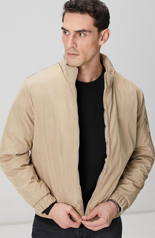 Koyu Bej Su İtici Özellikli Kapitoneli Mont