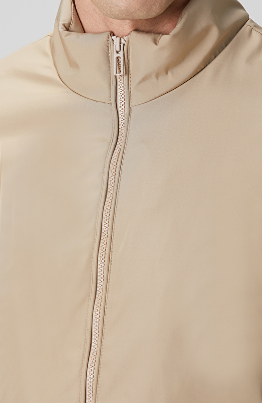 Koyu Bej Su İtici Özellikli Kapitoneli Mont