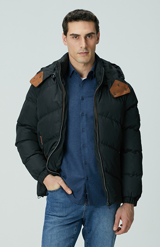 Siyah Su İtici Özellikli Deri Garnili Mont