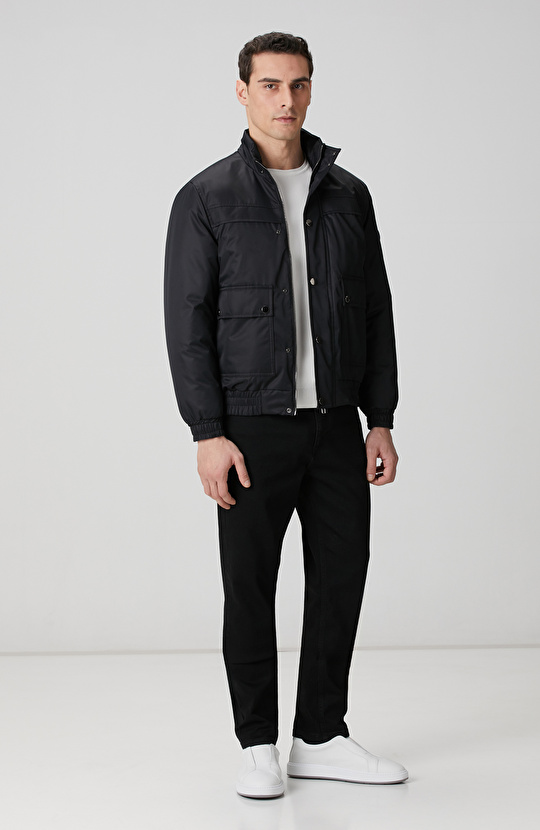 Siyah Körük Cep Detaylı Mont