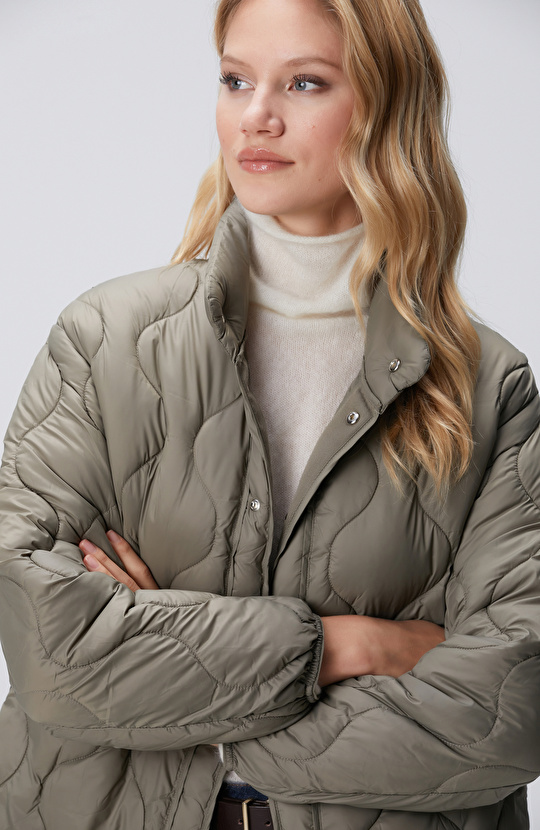 Haki Su itici Özellikli Kapitoneli Mont