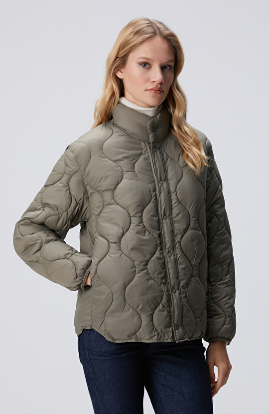 Haki Su itici Özellikli Kapitoneli Mont