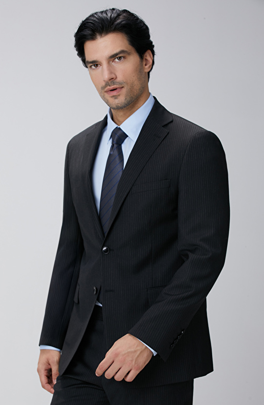 Siyah Çizgili Yün Takım Elbise