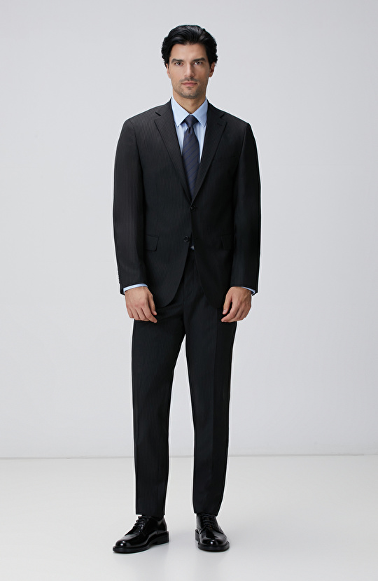 Siyah Çizgili Yün Takım Elbise